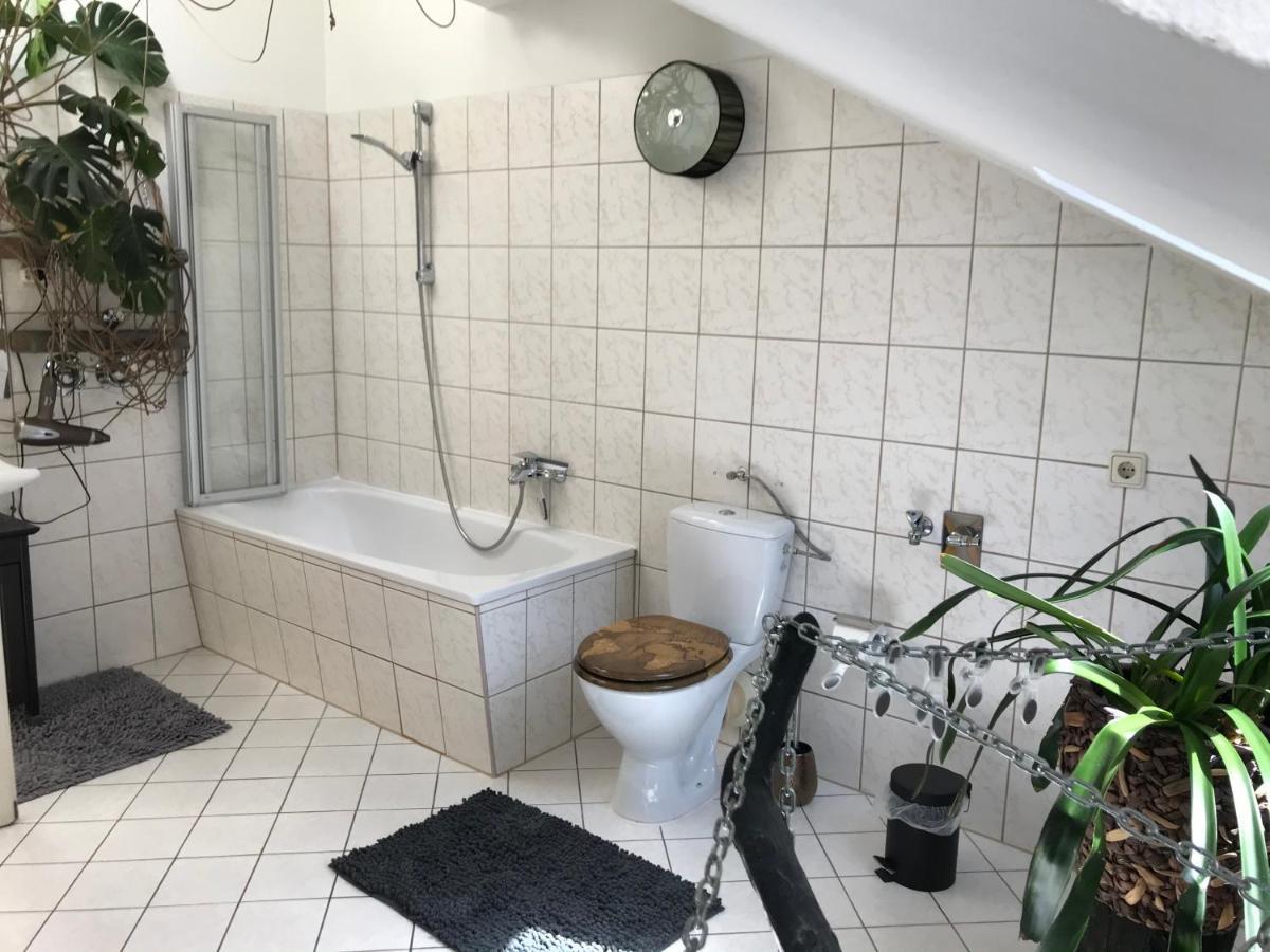 Stadtdschungel Fewo Mit Balkon Cottbus Exteriör bild